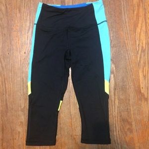 Victoria’s Secret Cropped Workout Pants